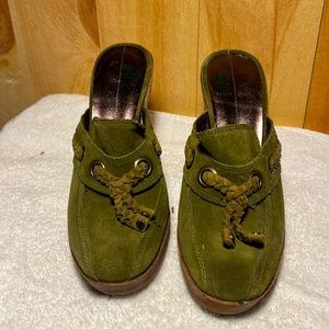 Cole Haan gseries Nikeair olive green suede mules women’s size 8